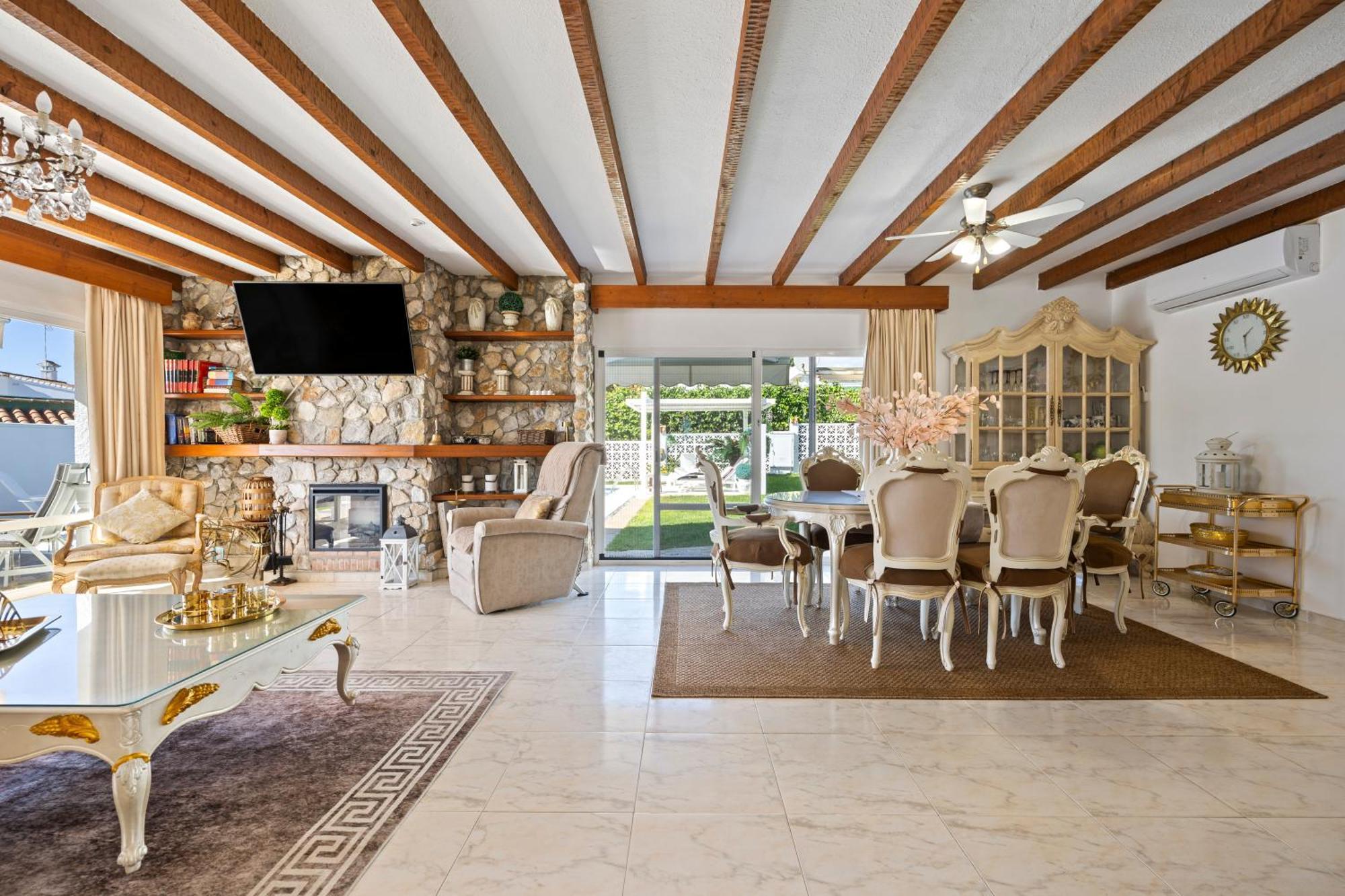 Villa Casacara Marbella Beachside Costabella -Spain Exterior photo